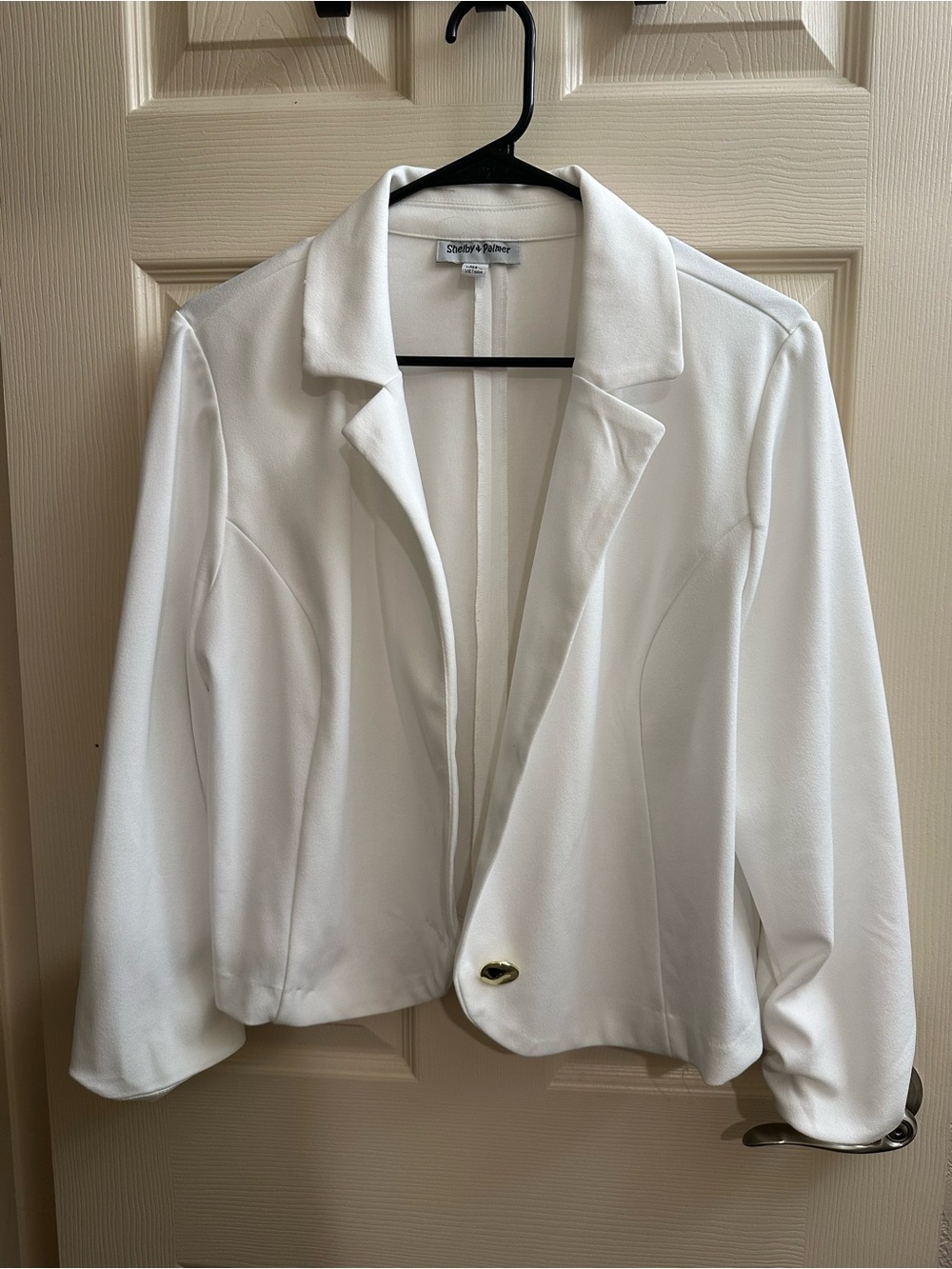 Shelby & Palmer White Women's Open Blazer with Notch Lapel